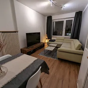 Apartment Ruhige 3-zimmer-wohnung Messenah Hannover